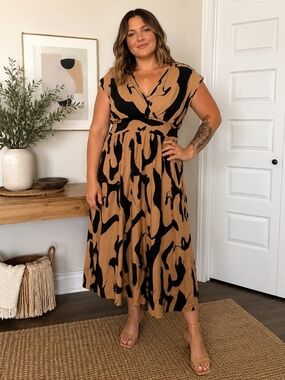 Tan & Black Abstract Print Maxi Dress Smocked Waist Approx Size 14/16 New
